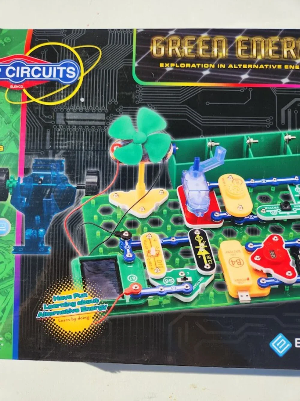 Elenco Snap Circuits Green Energy SCG-225 Science Engineering STEM Toy Projects